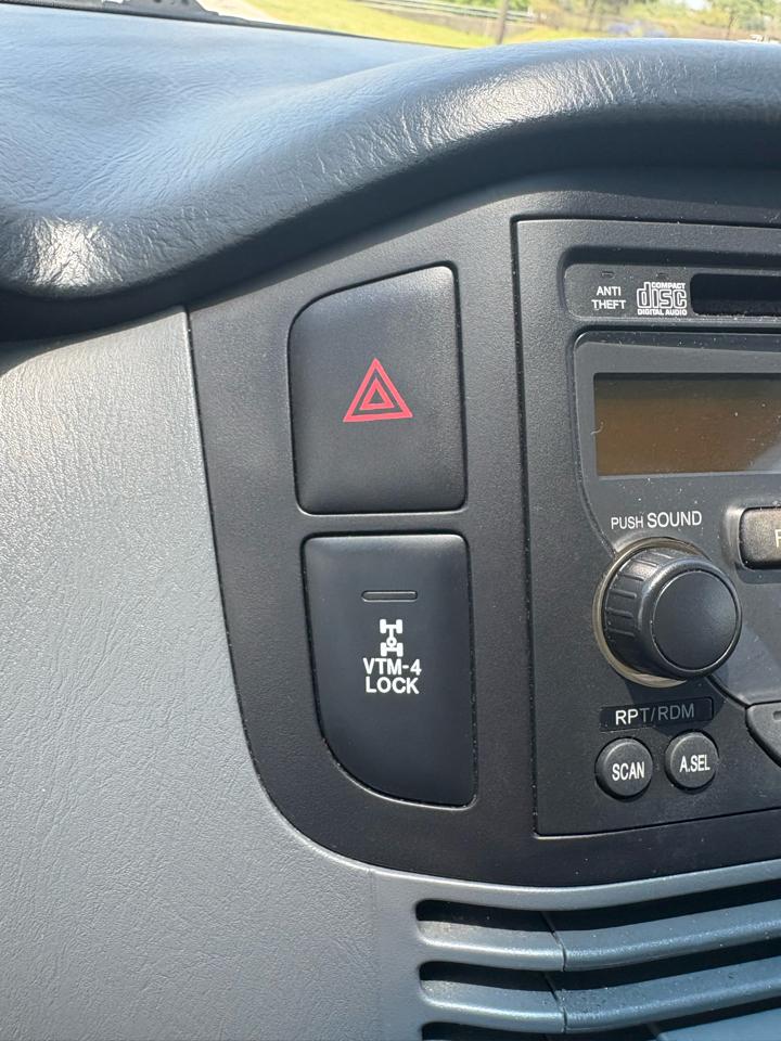 Honda Pilot 4WD EX Auto w/Leather 2004