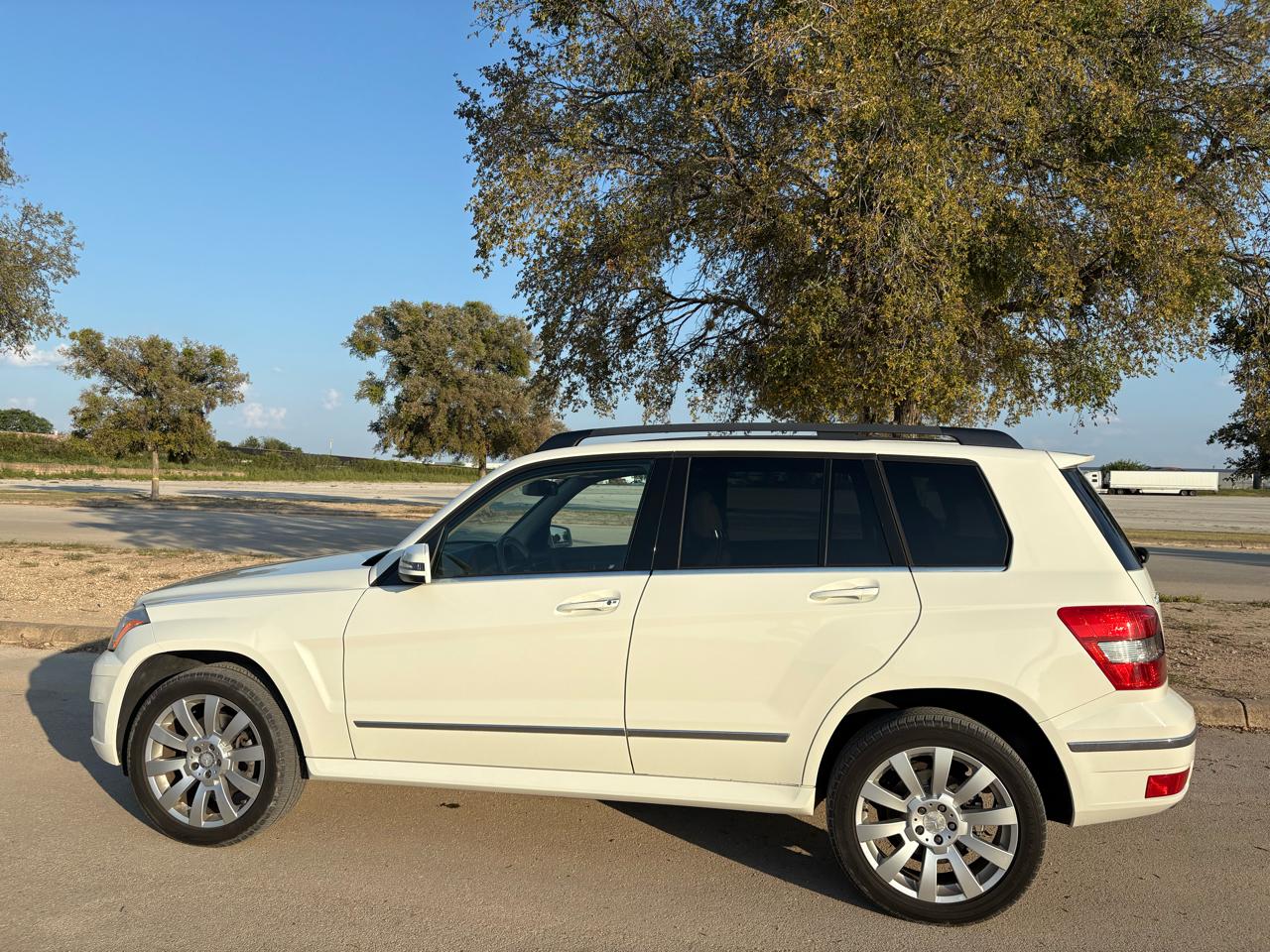 Mercedes-Benz GLK-Class RWD 4dr GLK 350 2012