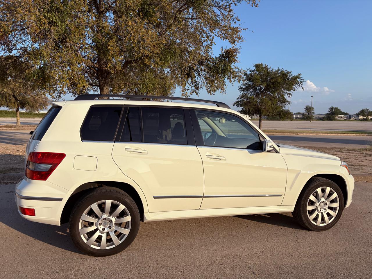 Mercedes-Benz GLK-Class RWD 4dr GLK 350 2012