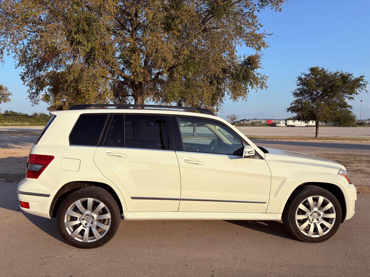 Mercedes-Benz GLK-Class RWD 4dr GLK 350 2012