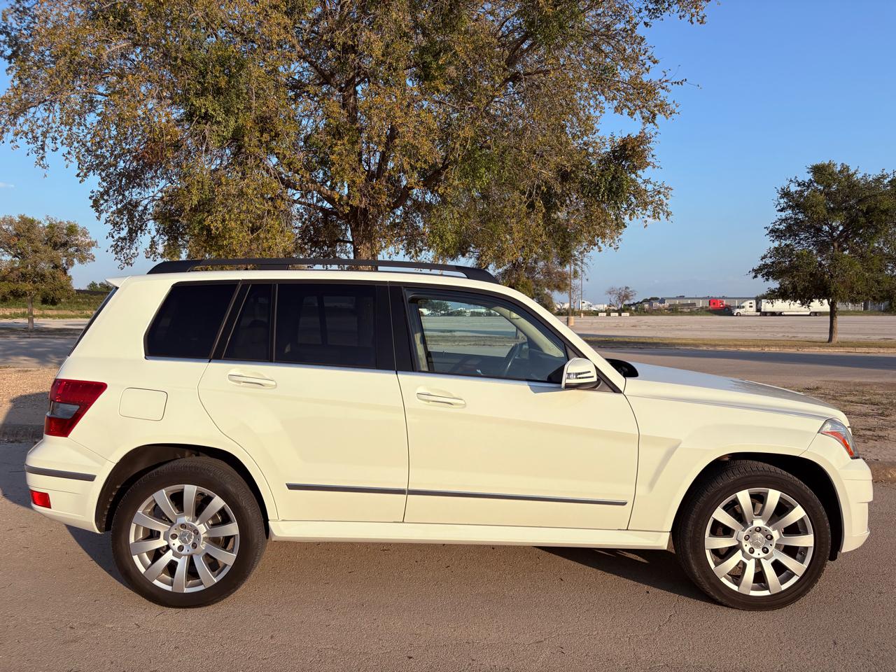 Mercedes-Benz GLK-Class RWD 4dr GLK 350 2012