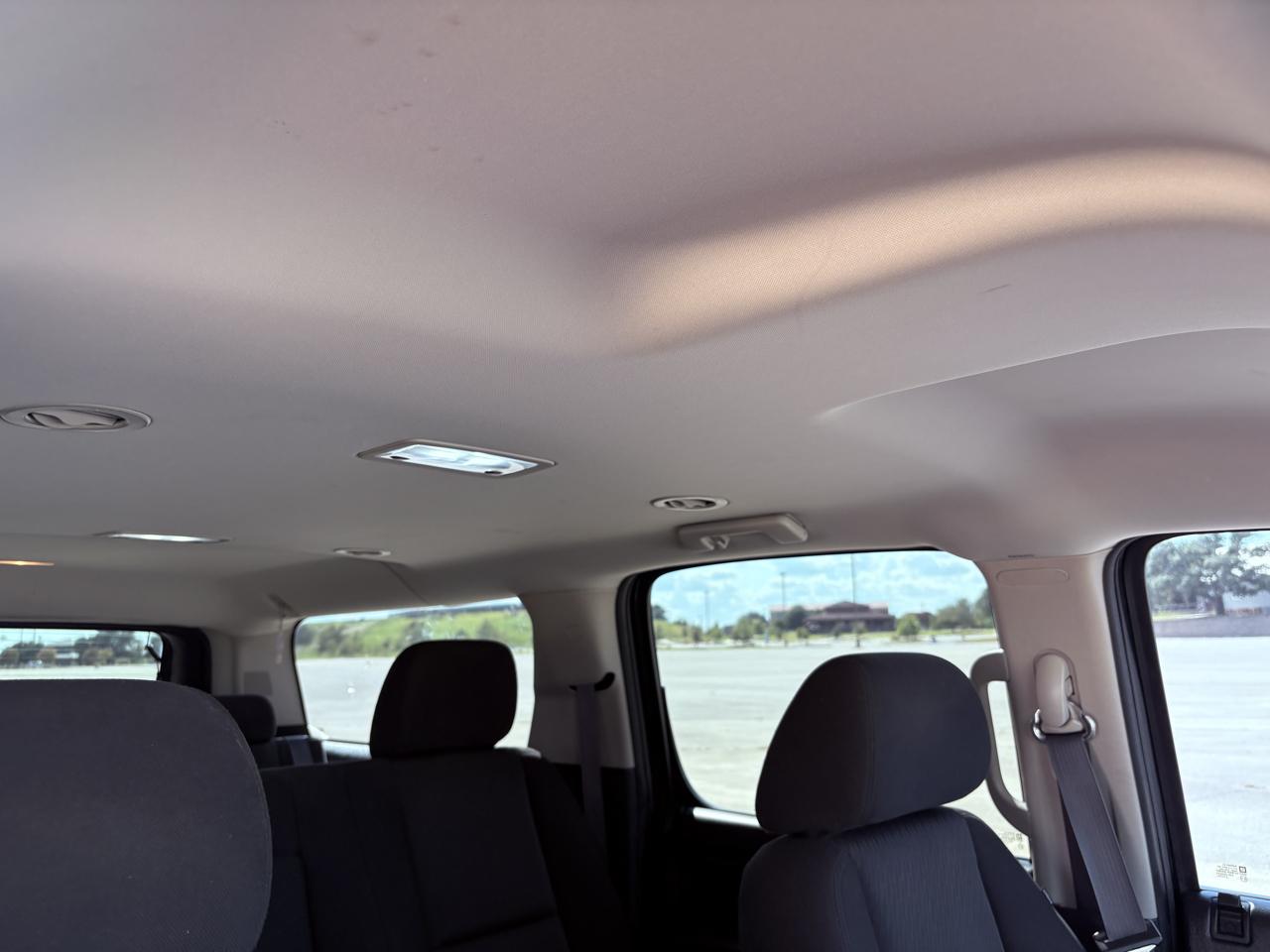 Chevrolet Suburban 2WD 4dr 1500 LS 2011
