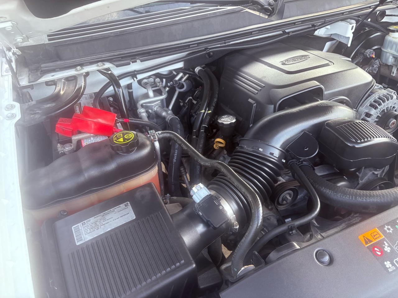 Chevrolet Suburban 2WD 4dr 1500 LS 2013