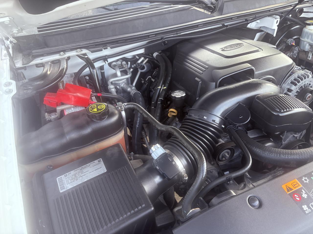 Chevrolet Suburban 2WD 4dr 1500 LS 2013