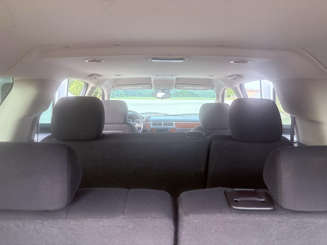 Chevrolet Suburban 2WD 4dr 1500 LS 2013