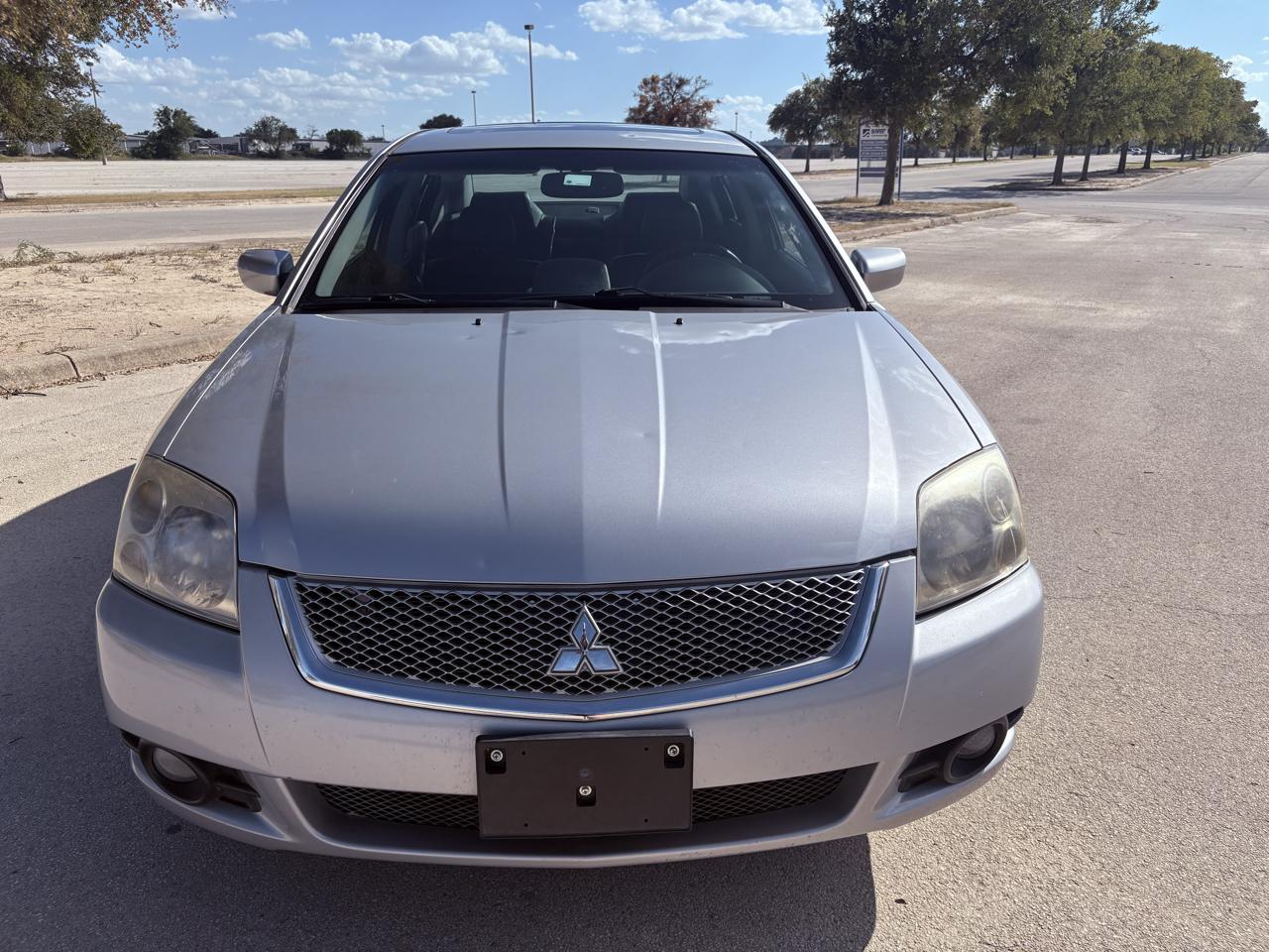 Mitsubishi Galant  2012