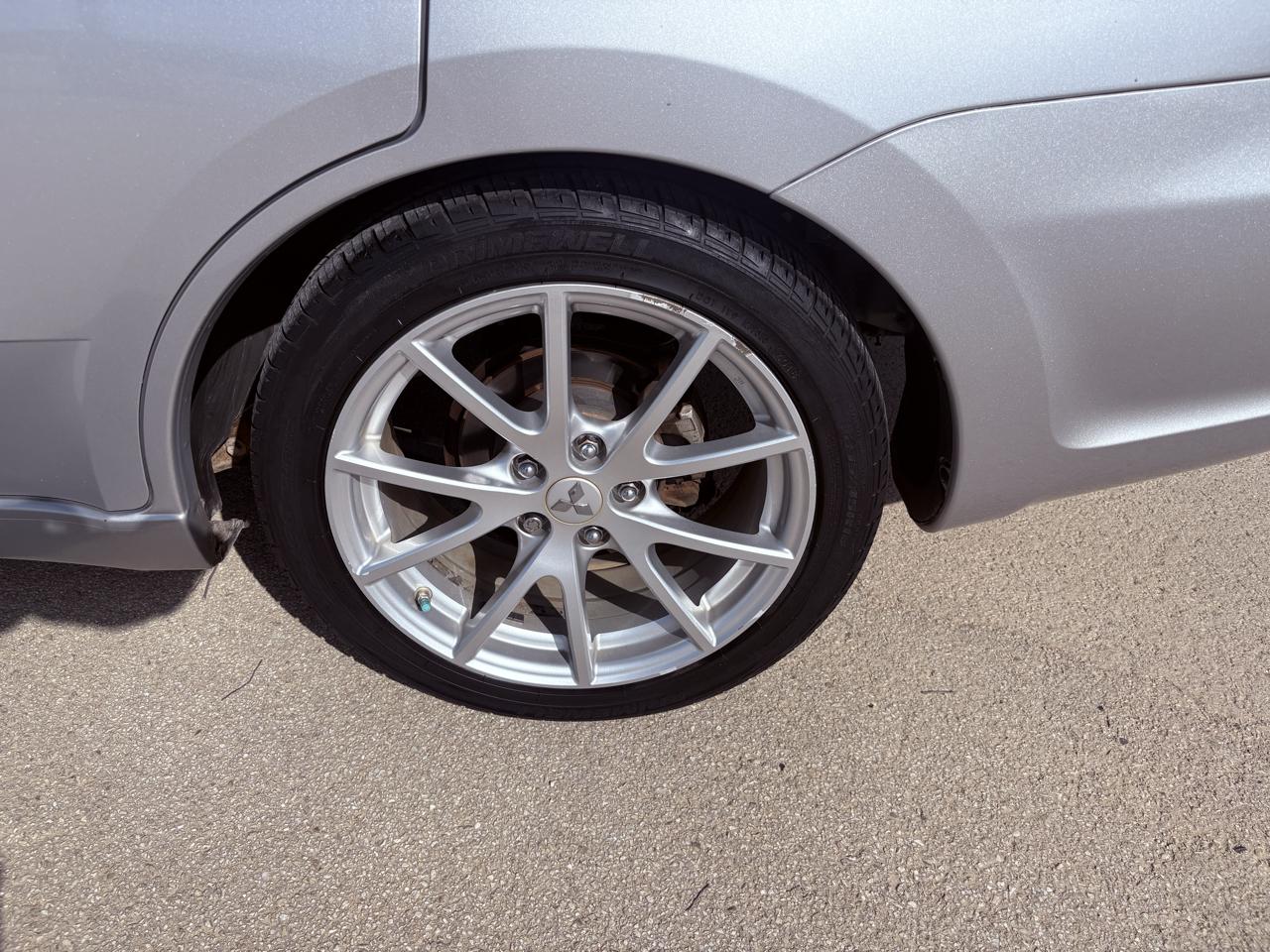Mitsubishi Galant  2012