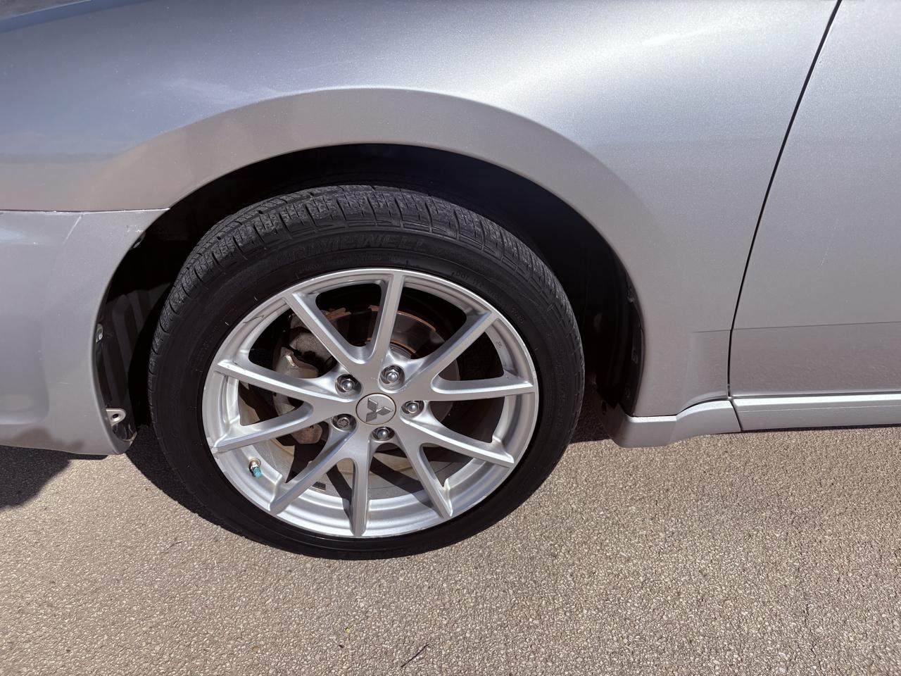 Mitsubishi Galant  2012