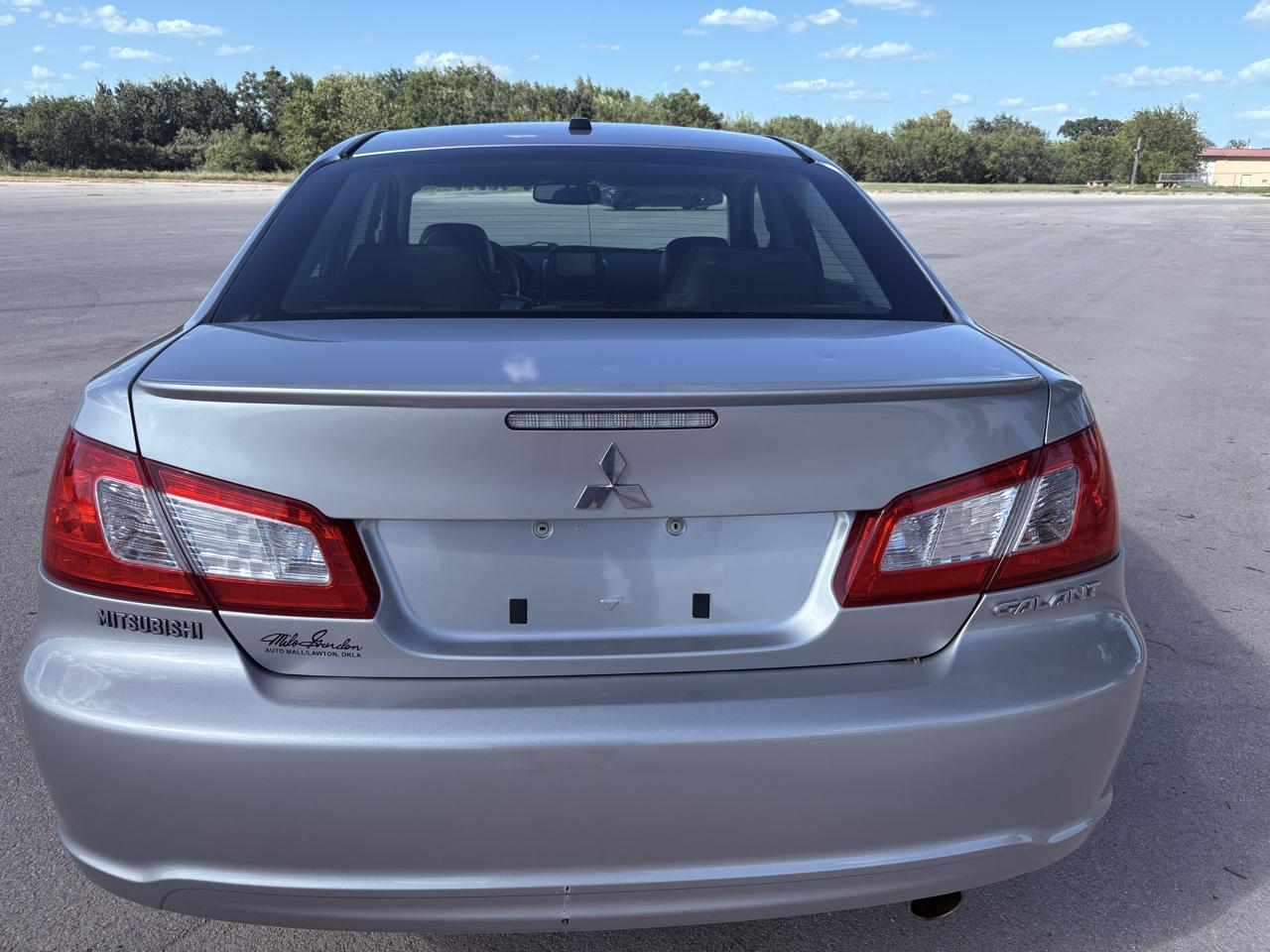 Mitsubishi Galant  2012