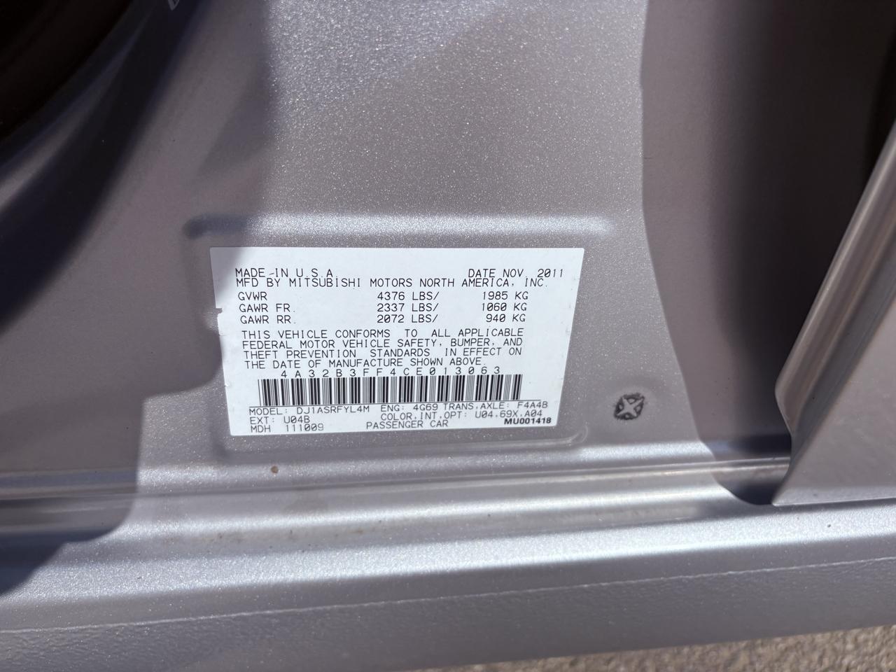 Mitsubishi Galant  2012