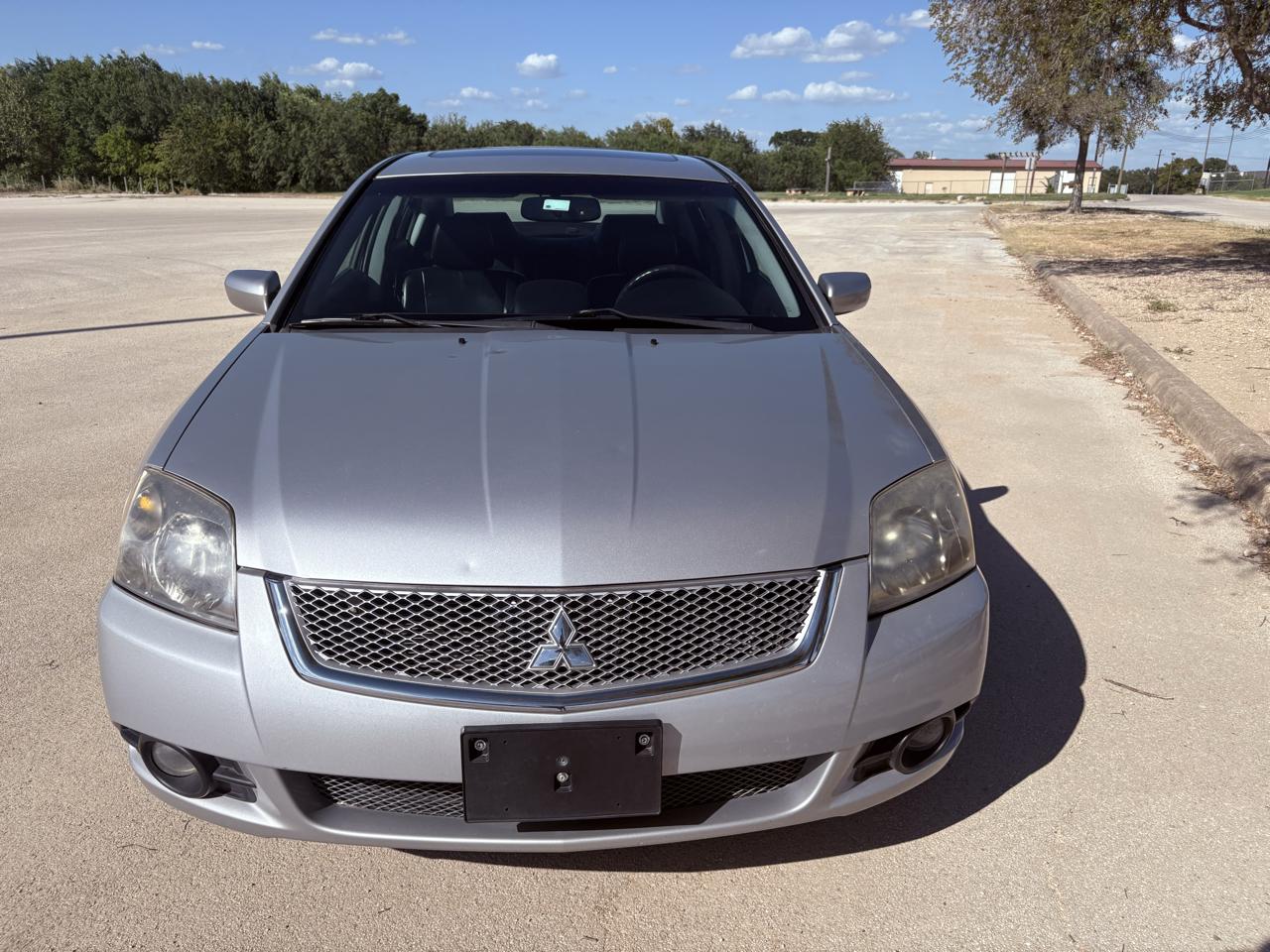 Mitsubishi Galant  2012