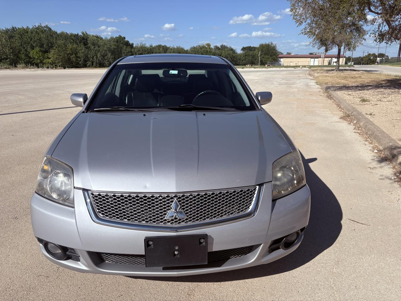 Mitsubishi Galant  2012