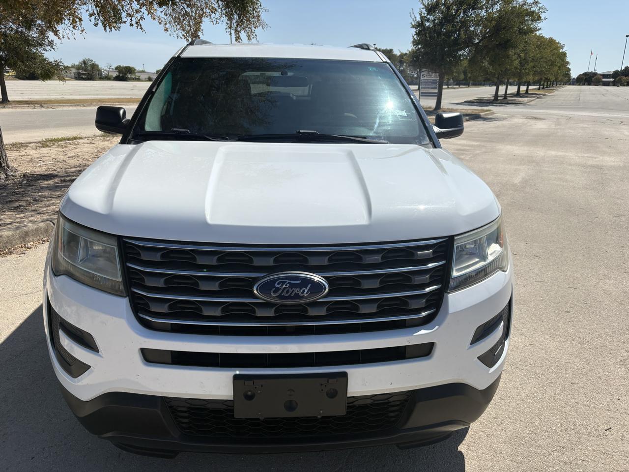 Ford Explorer Base FWD 2017