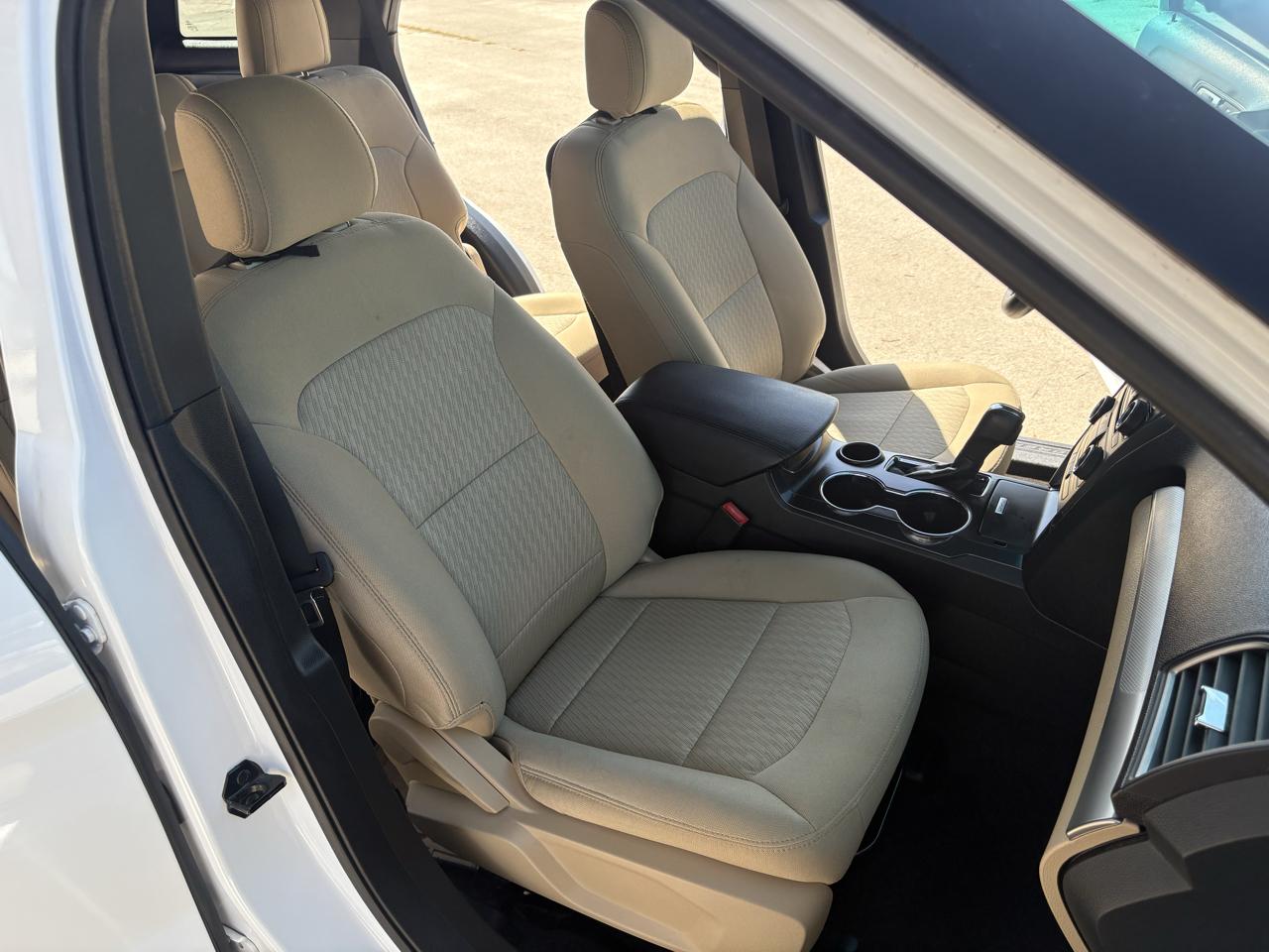 Ford Explorer Base FWD 2017