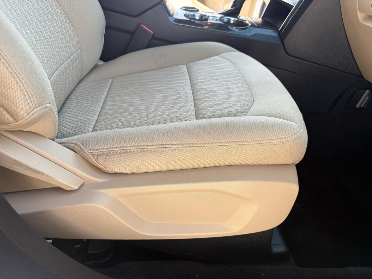 Ford Explorer Base FWD 2017
