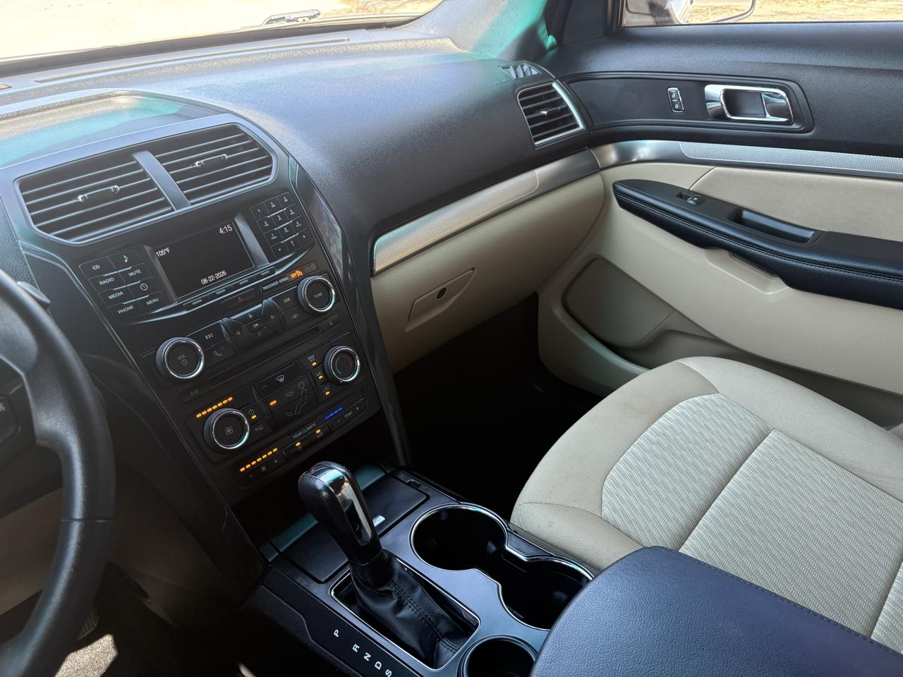 Ford Explorer Base FWD 2017