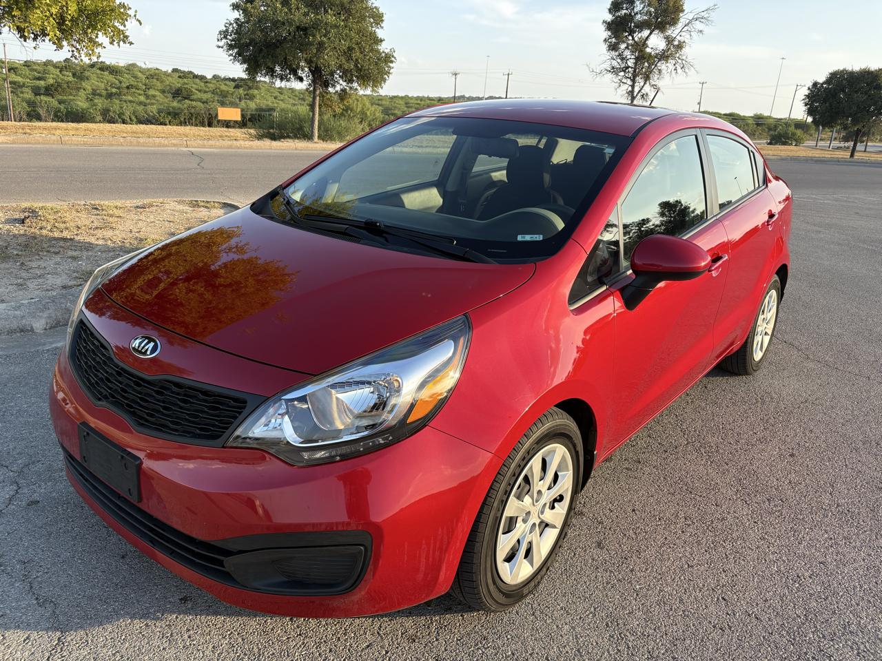 Kia Rio 4dr Sdn Auto LX 2013