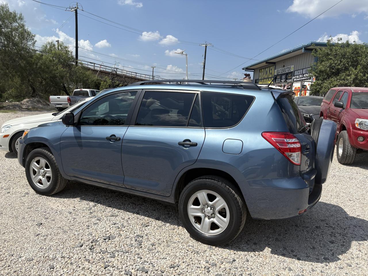 Toyota RAV4  2010