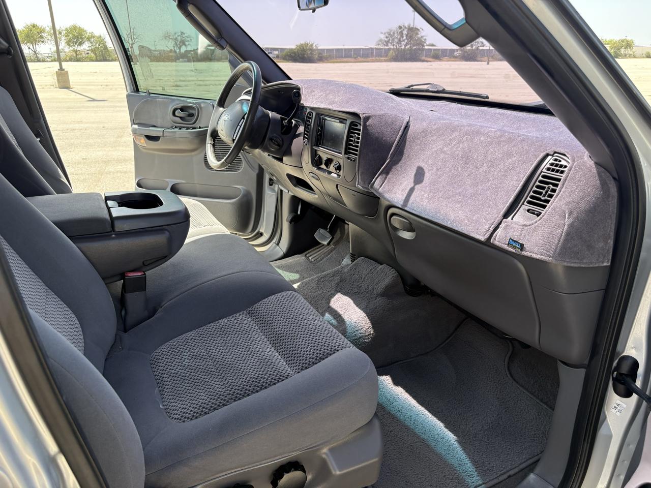 Ford F-150  2002