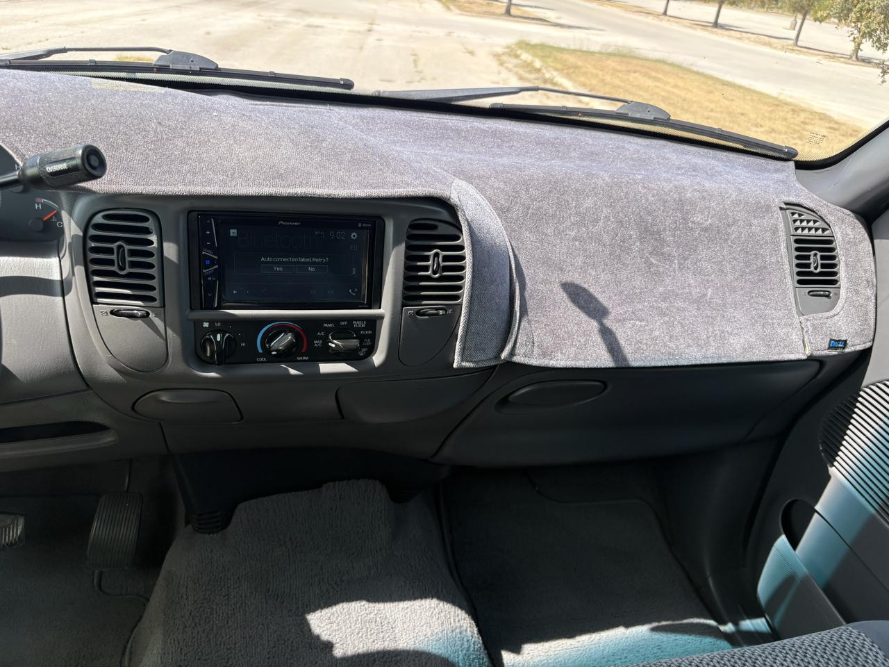 Ford F-150  2002