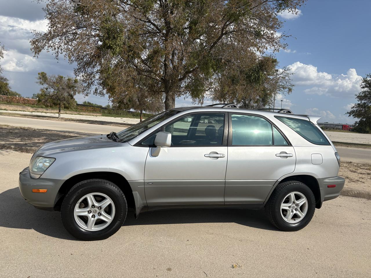 Lexus RX 300 4dr SUV 2001