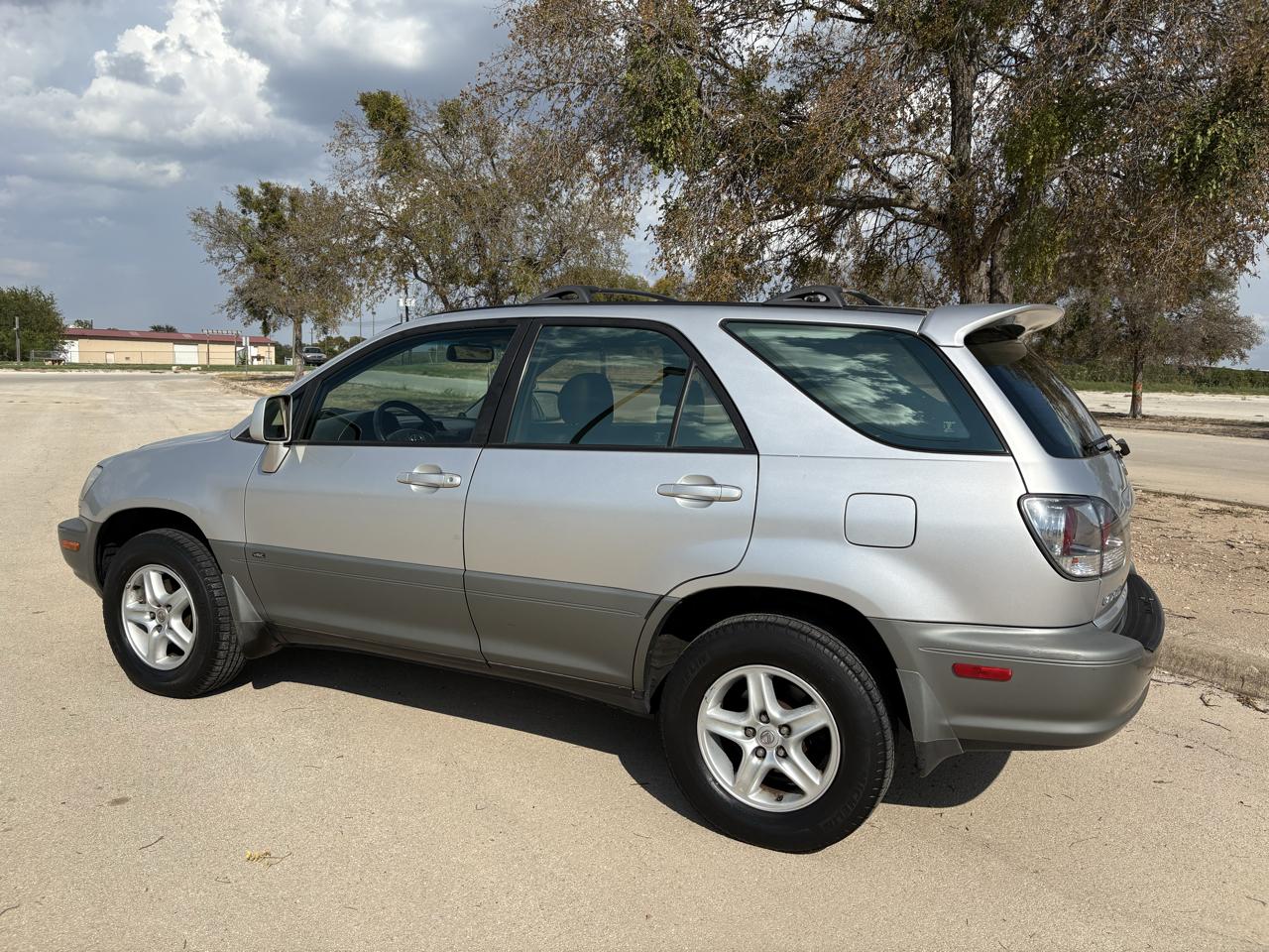 Lexus RX 300 4dr SUV 2001