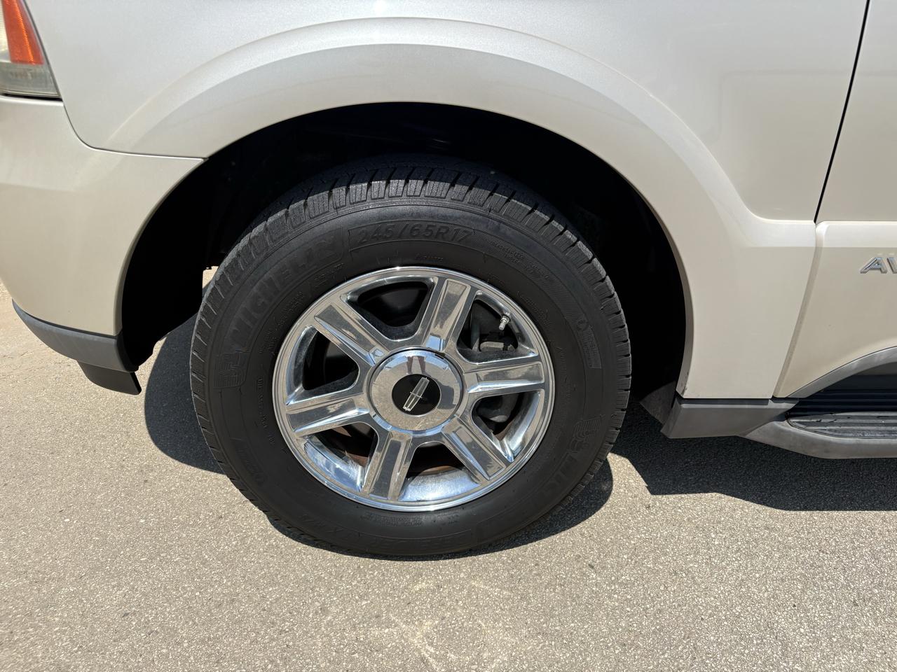 Lincoln Aviator  2005