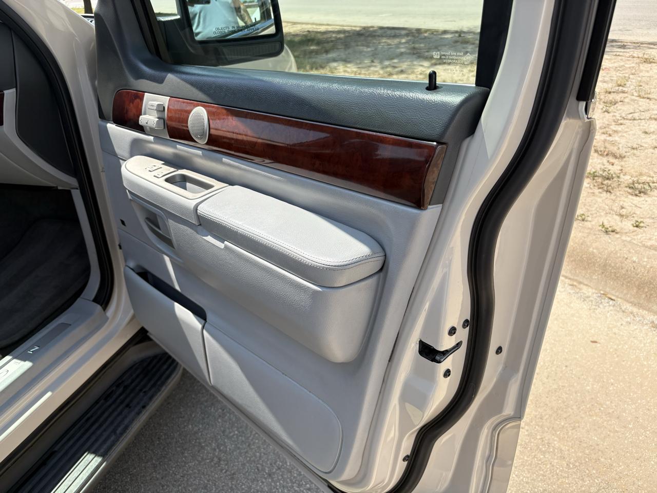 Lincoln Aviator  2005