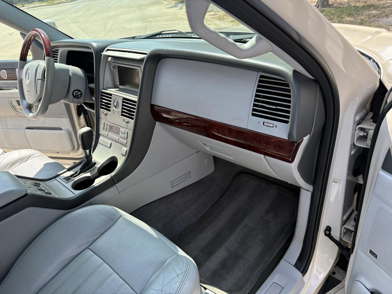 Lincoln Aviator  2005