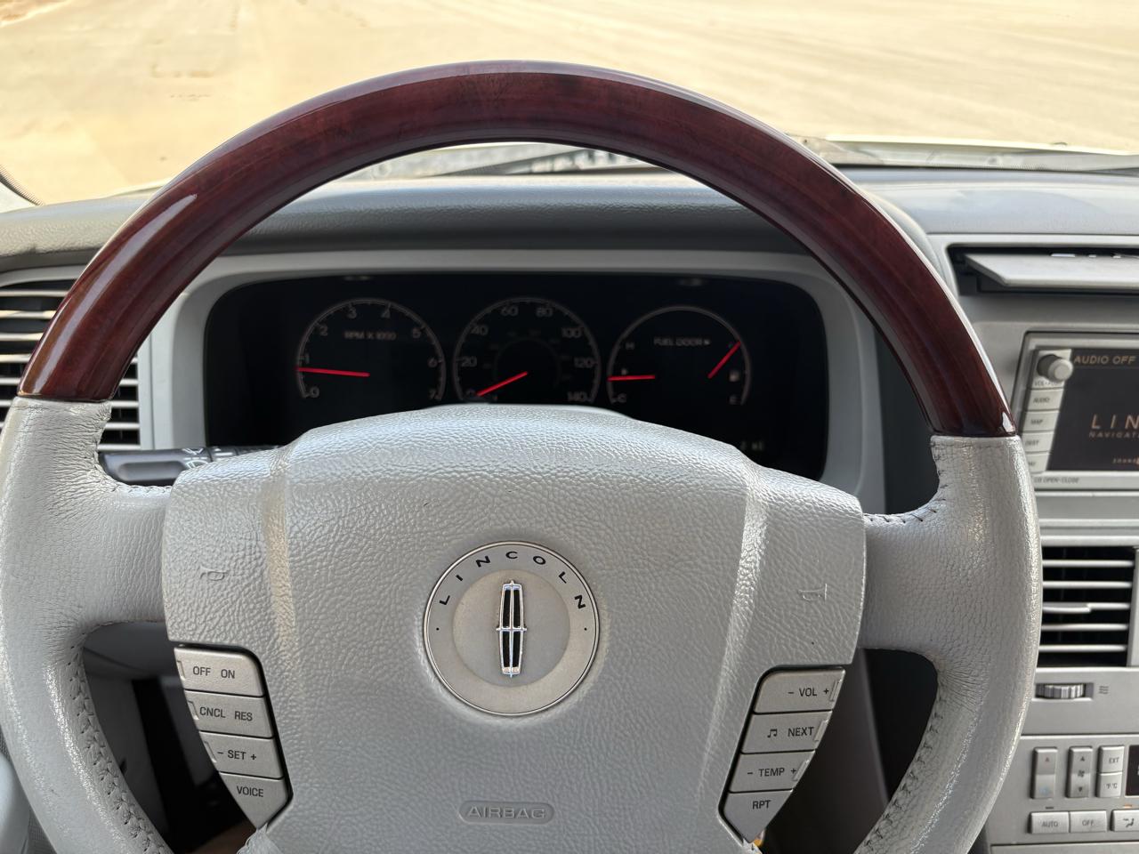 Lincoln Aviator  2005