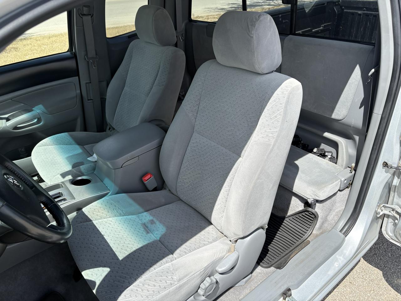 Toyota Tacoma Access Cab 2WD 2006