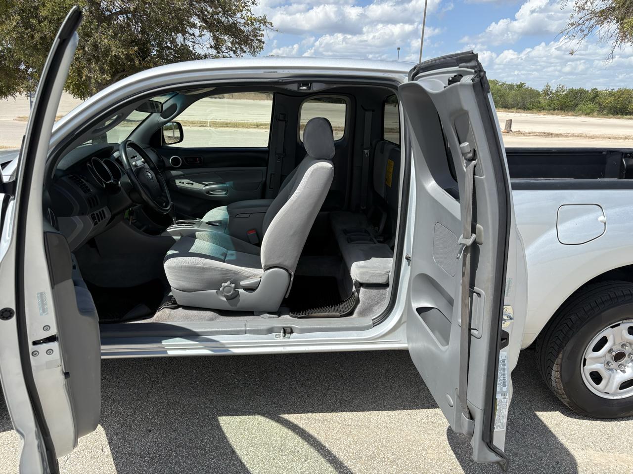 Toyota Tacoma Access Cab 2WD 2006