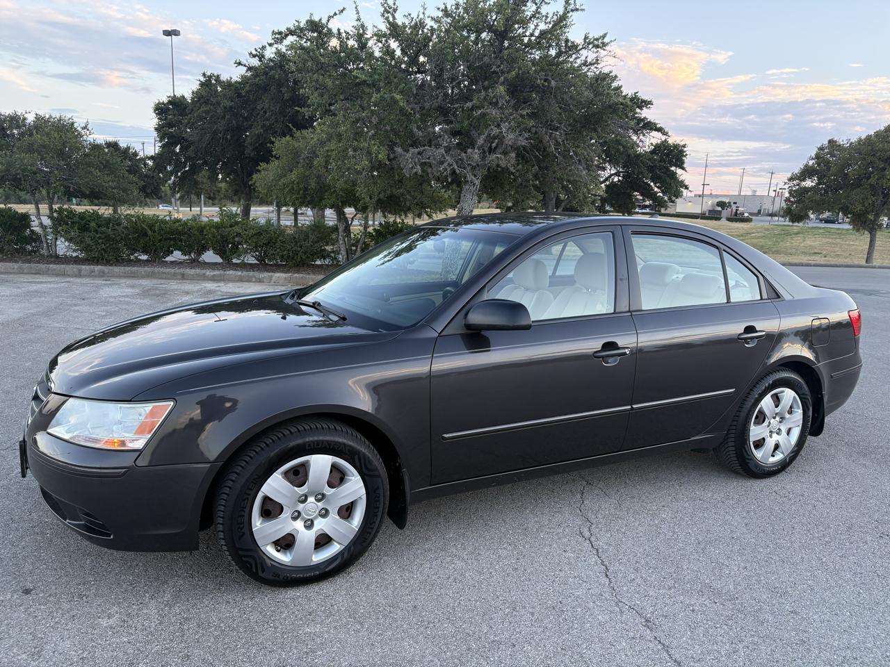 Hyundai Sonata  2010