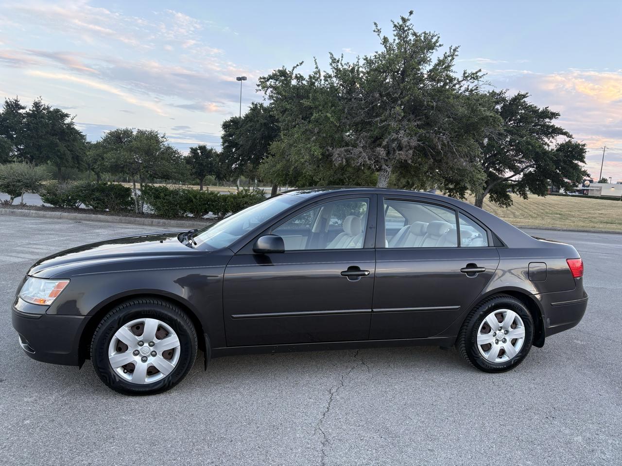 Hyundai Sonata  2010