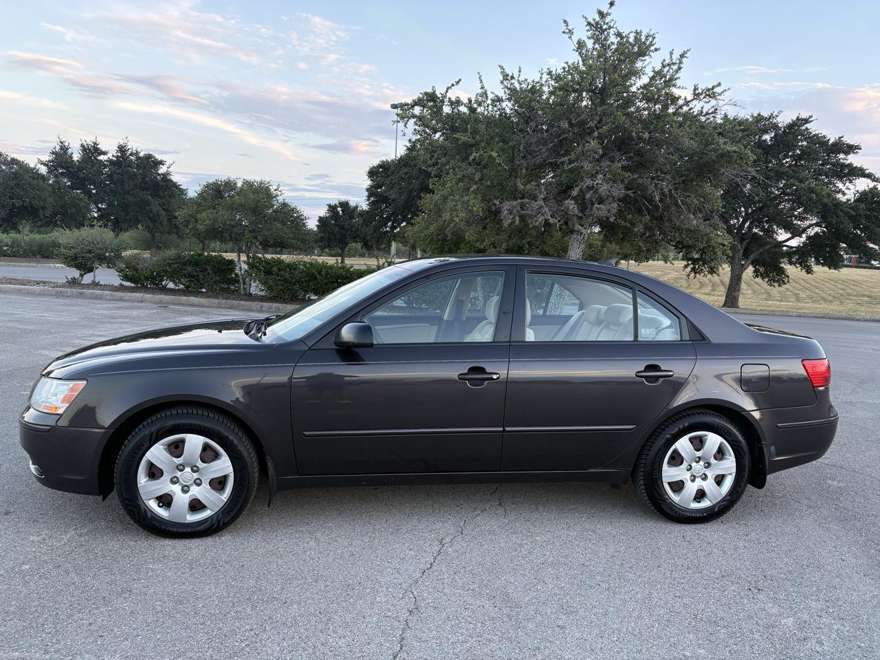 Hyundai Sonata  2010