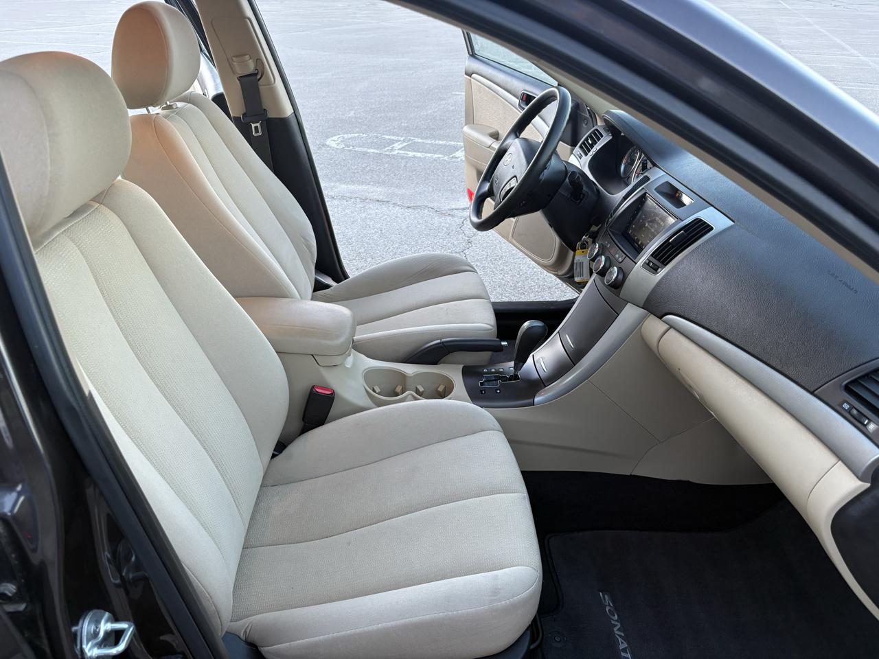 Hyundai Sonata  2010