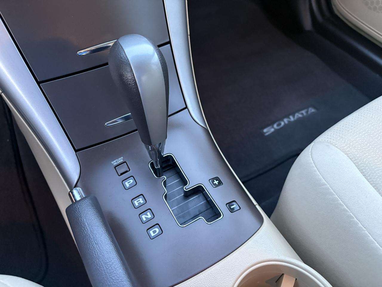 Hyundai Sonata  2010