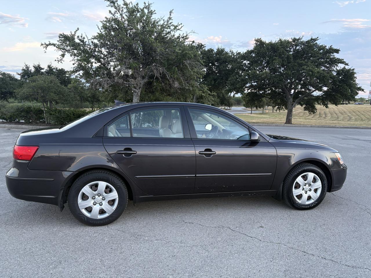 Hyundai Sonata  2010