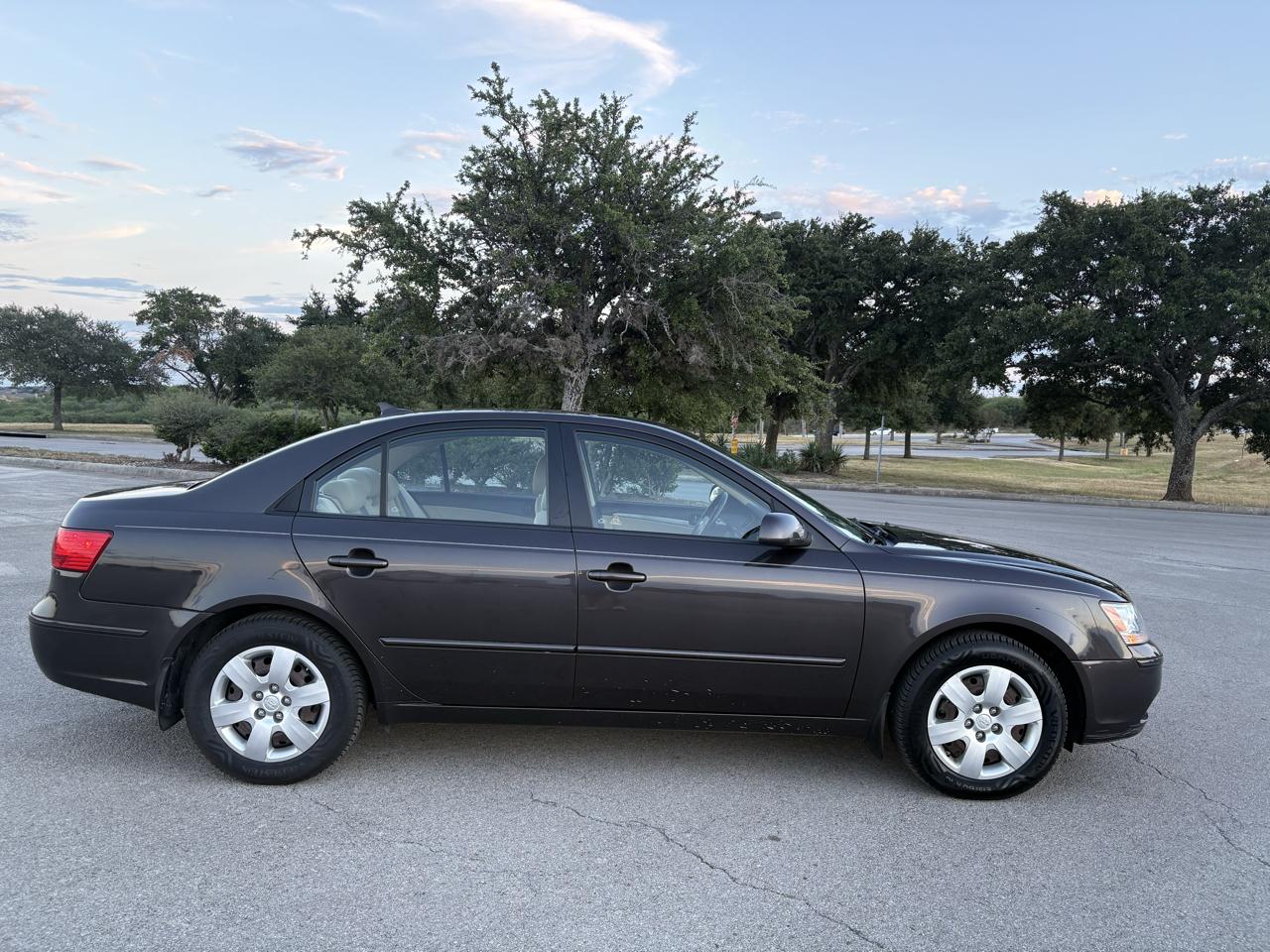 Hyundai Sonata  2010