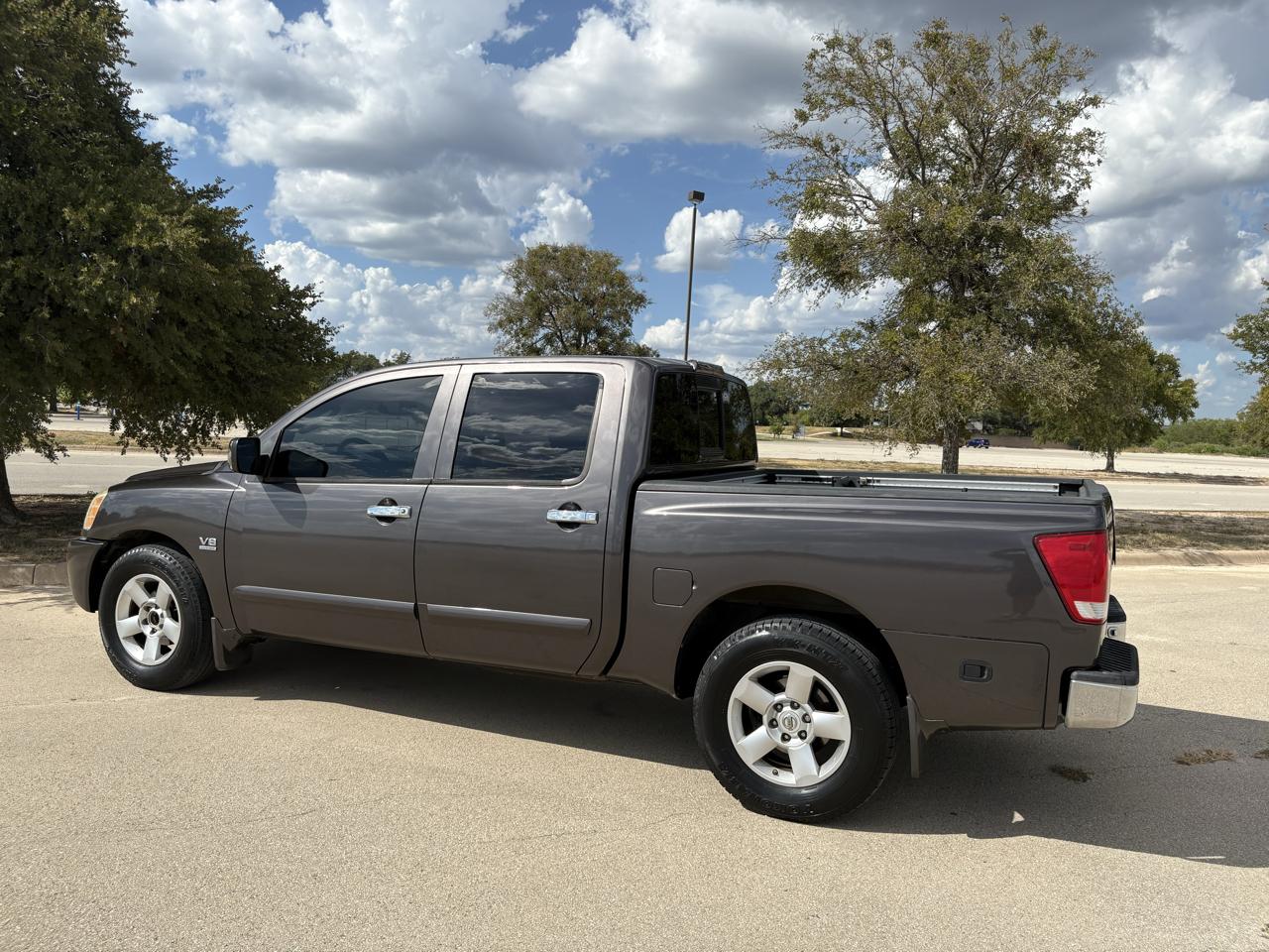 Nissan Titan SE Crew Cab 2WD 2004