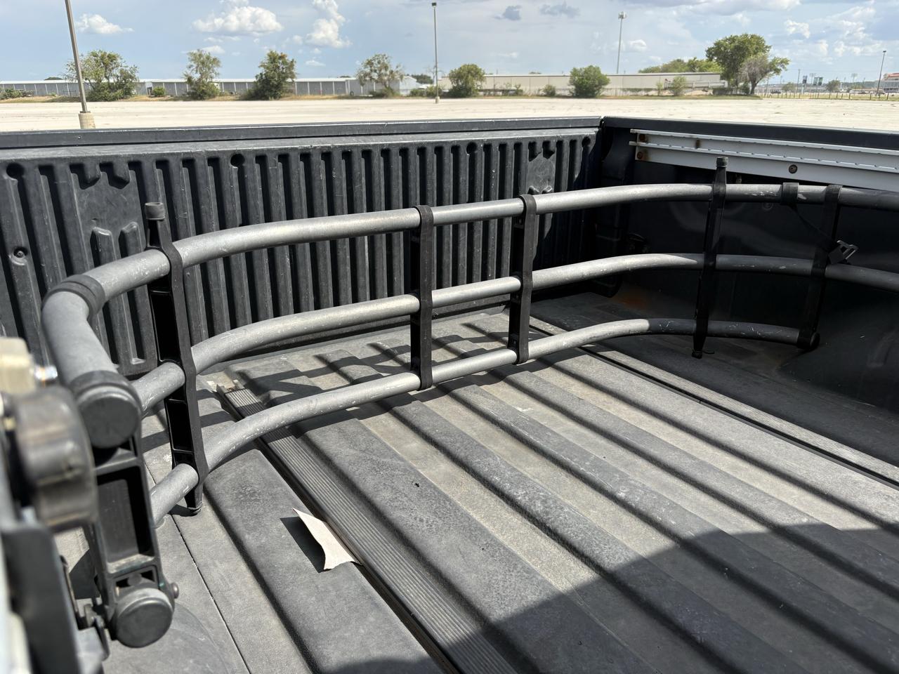 Nissan Titan SE Crew Cab 2WD 2004