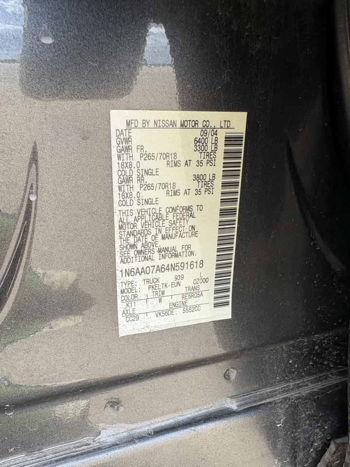 Nissan Titan SE Crew Cab 2WD 2004