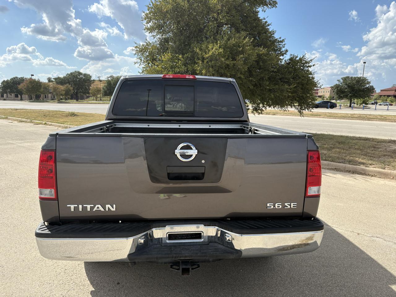 Nissan Titan SE Crew Cab 2WD 2004