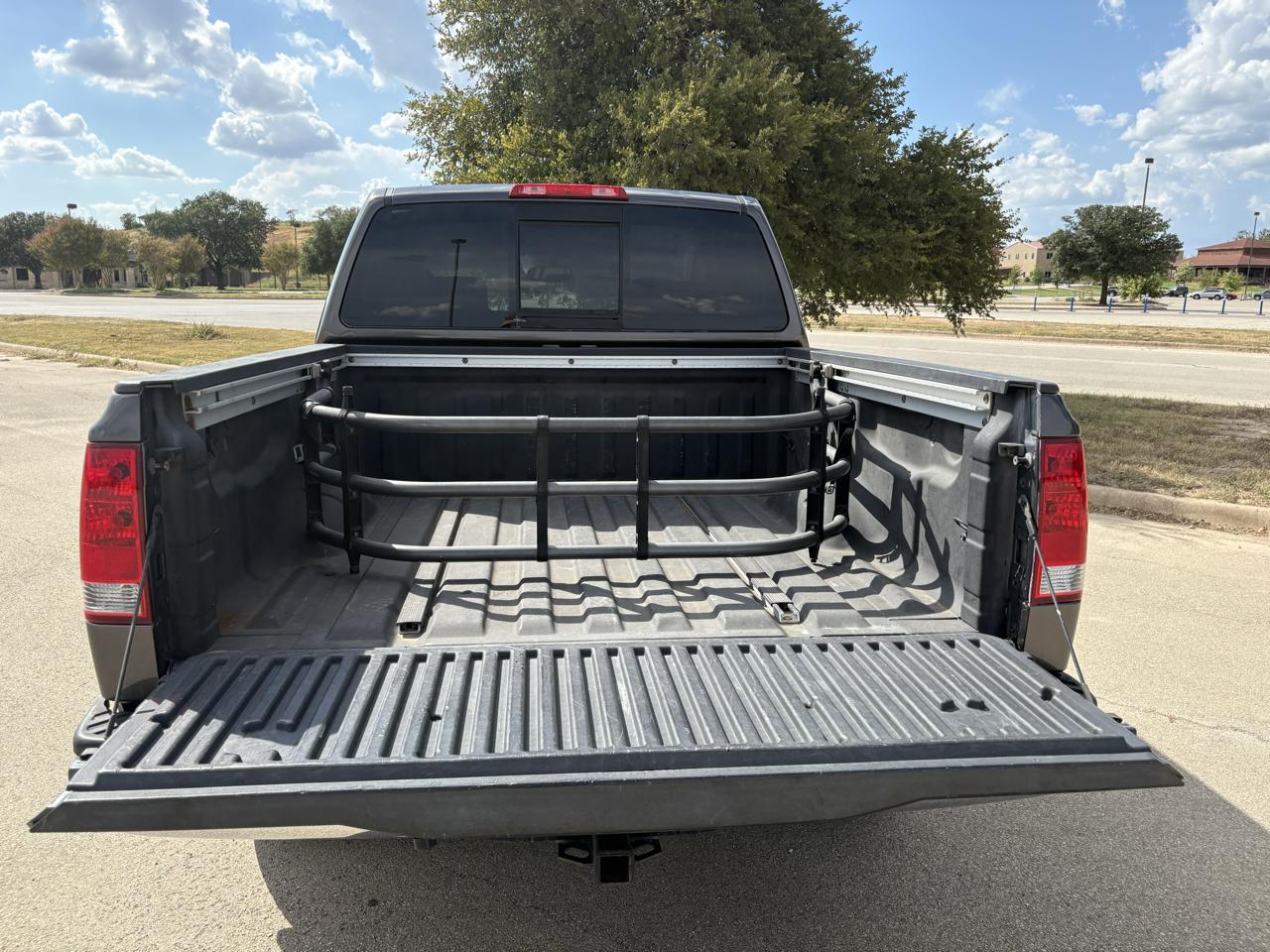 Nissan Titan SE Crew Cab 2WD 2004