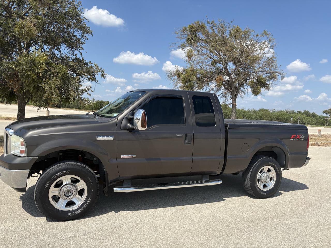 Ford Super Duty F-250  2006