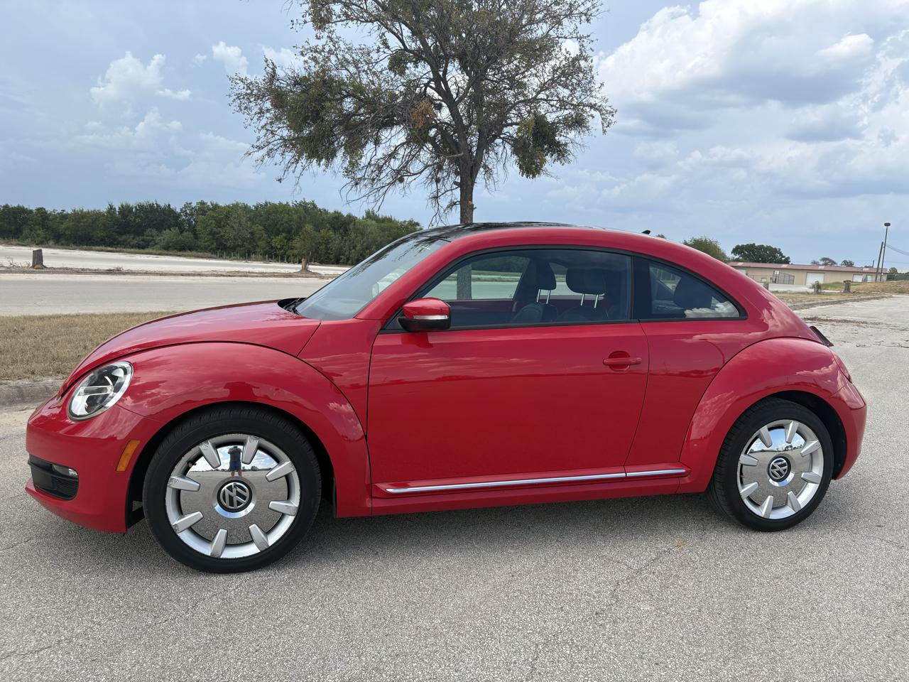 Volkswagen Beetle Coupe 2dr Auto 2.5L PZEV 2013