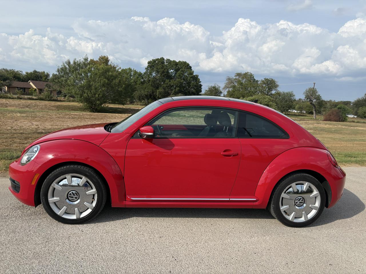 Volkswagen Beetle Coupe 2dr Auto 2.5L PZEV 2013