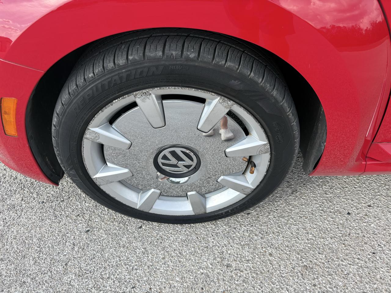 Volkswagen Beetle Coupe 2dr Auto 2.5L PZEV 2013