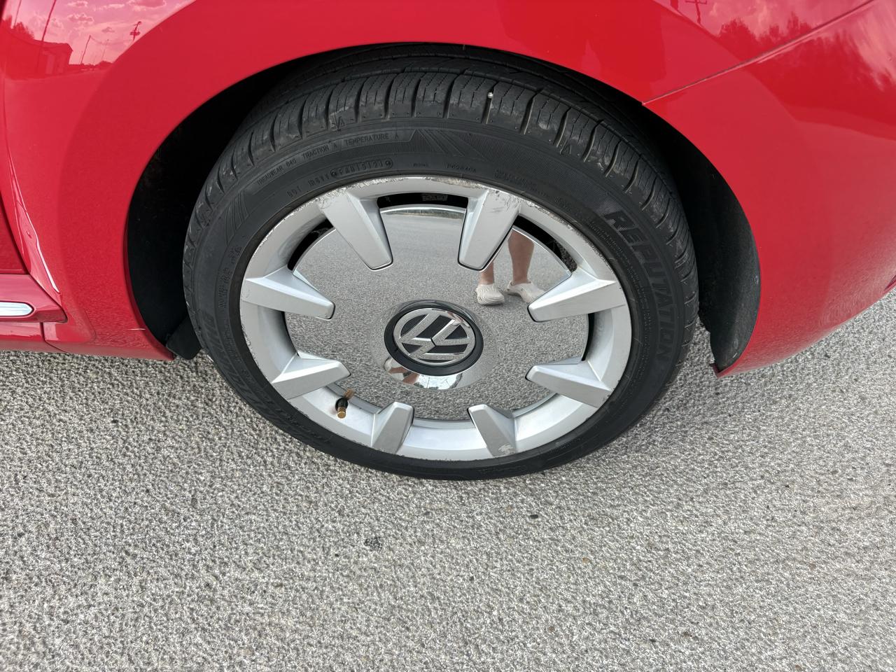 Volkswagen Beetle Coupe 2dr Auto 2.5L PZEV 2013