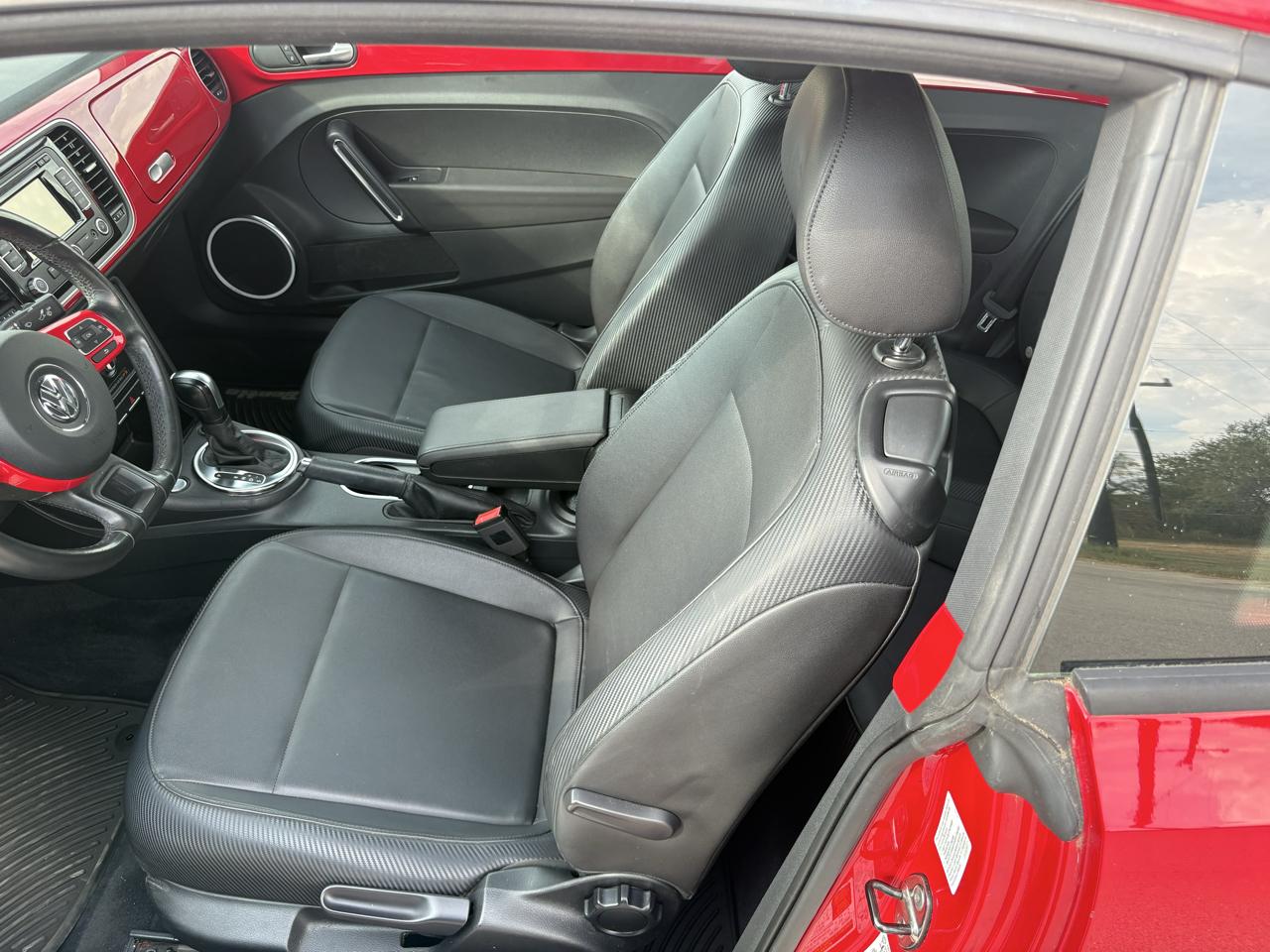 Volkswagen Beetle Coupe 2dr Auto 2.5L PZEV 2013
